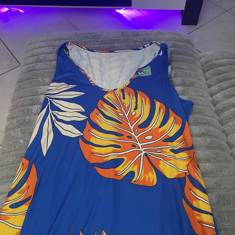 Vibrant Tropical Leaf Print Dress